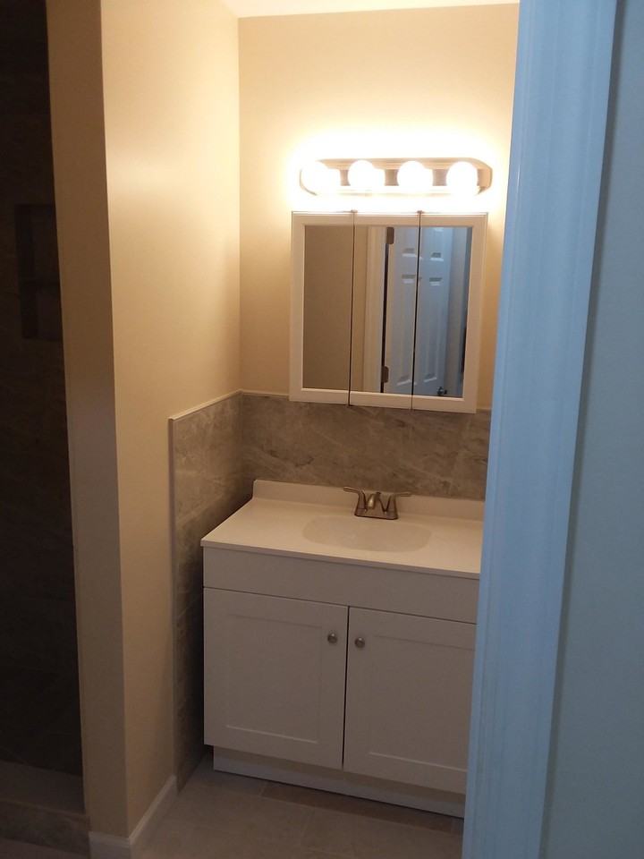 2465 Lemoine Ave #1 - Photo 5 of 8