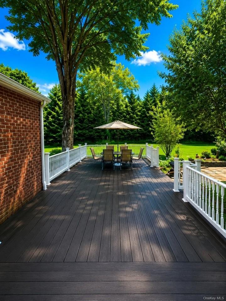 9 Orchard Cir - Photo 2 of 18