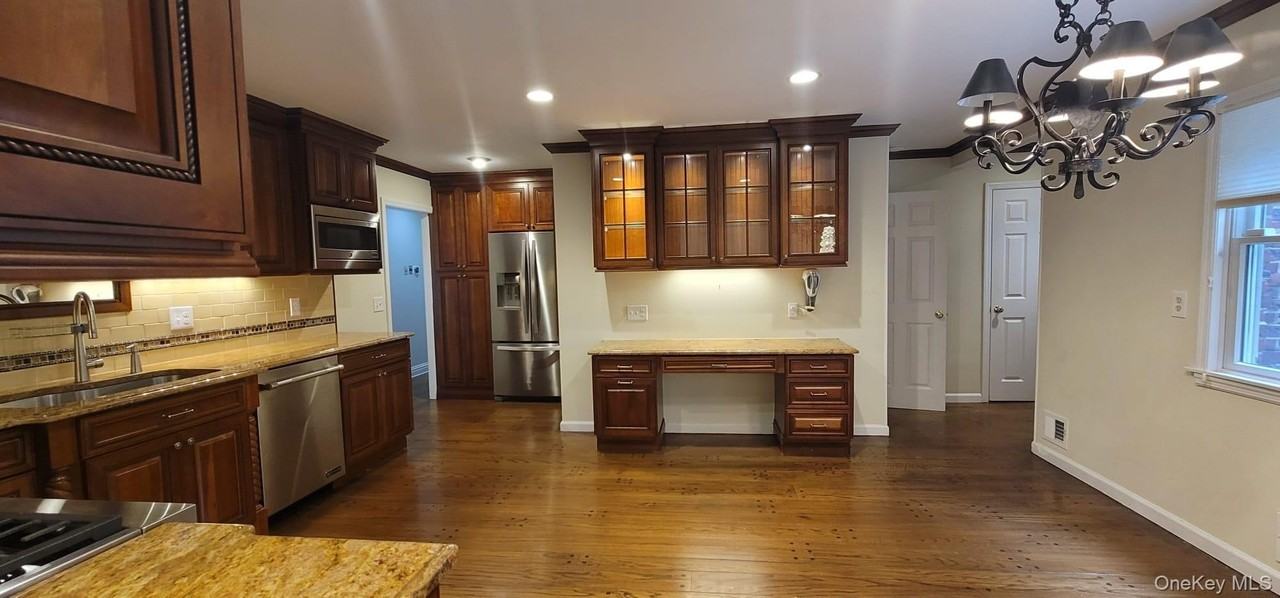 9 Orchard Cir - Photo 6 of 18