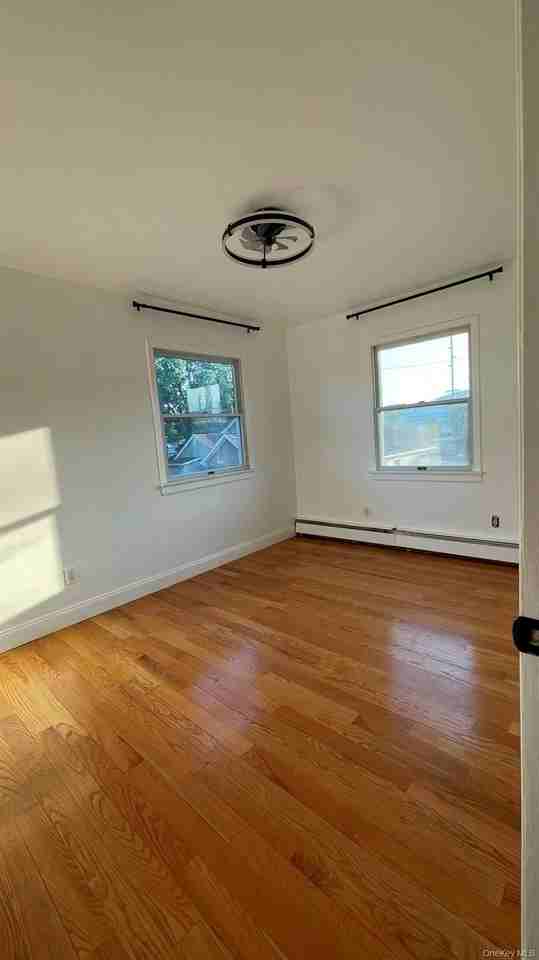 133 Railroad Ave #2ndFL - Photo 5 of 9