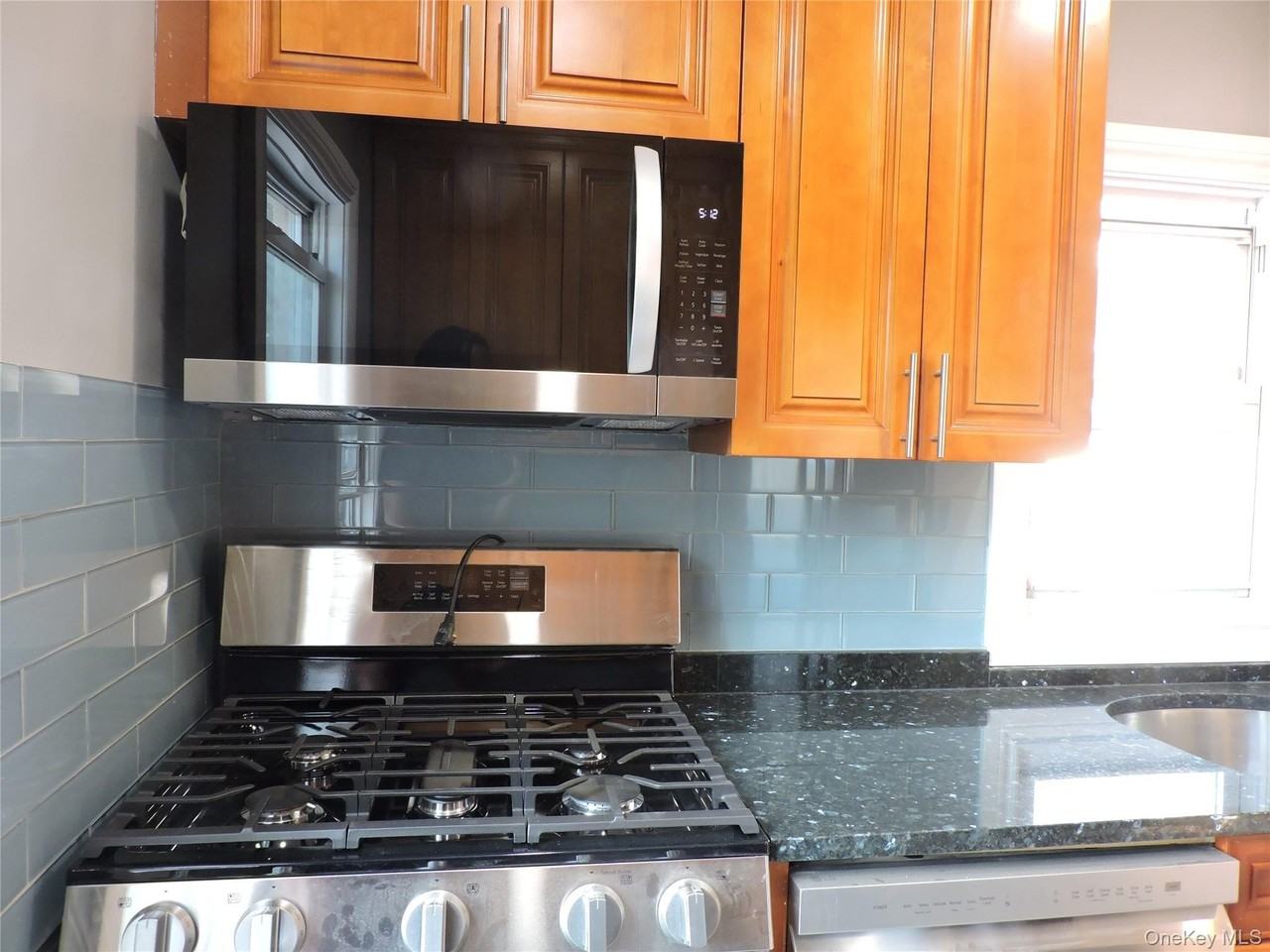 47 Hillside Ave - Photo 6 of 10
