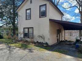 featured image of 48 Lenox Ave