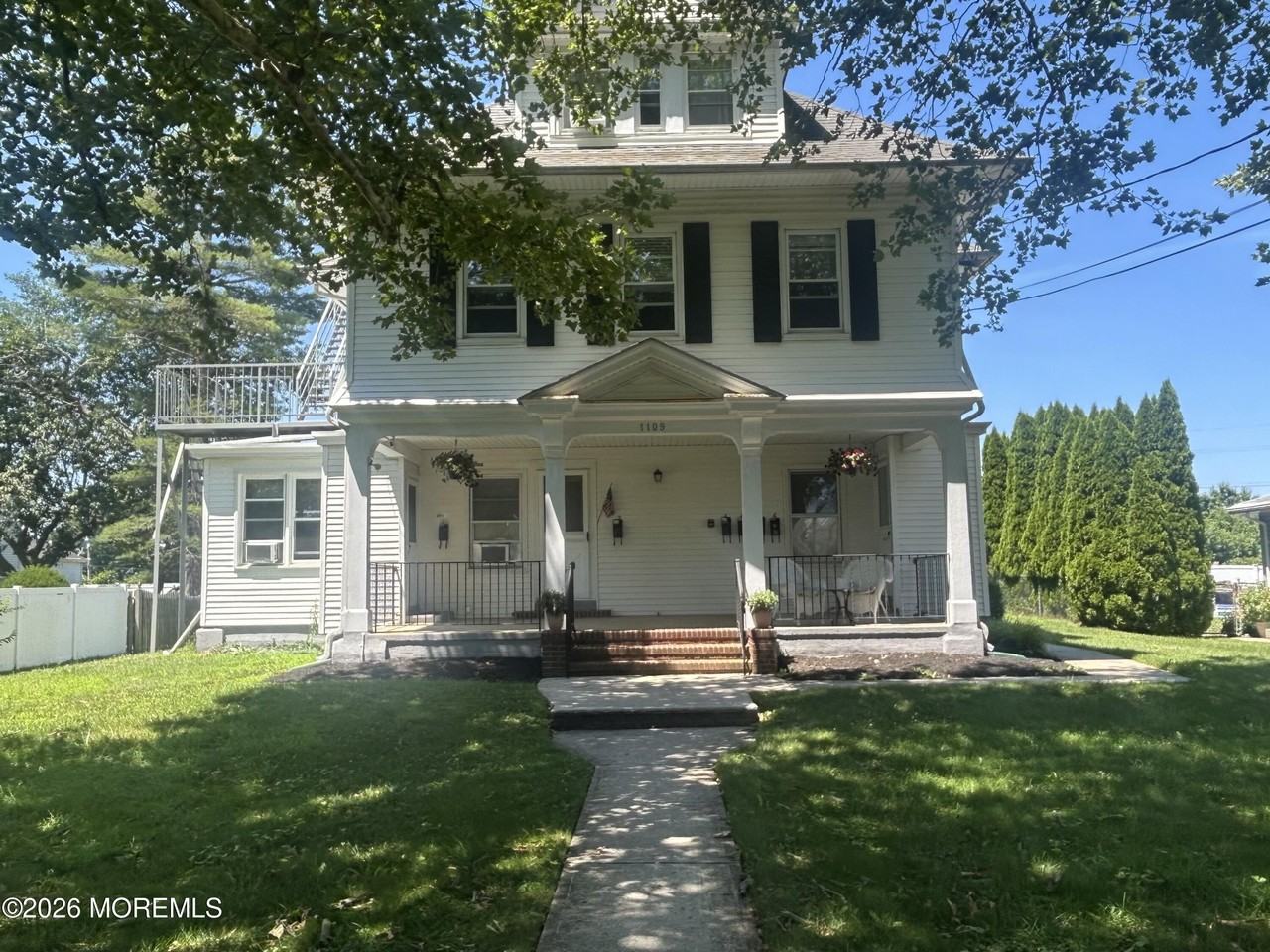 1109 Lincoln Ct #4
