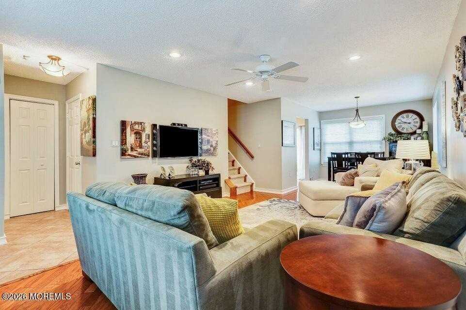 66 Secretariat Ct - Photo 6 of 25