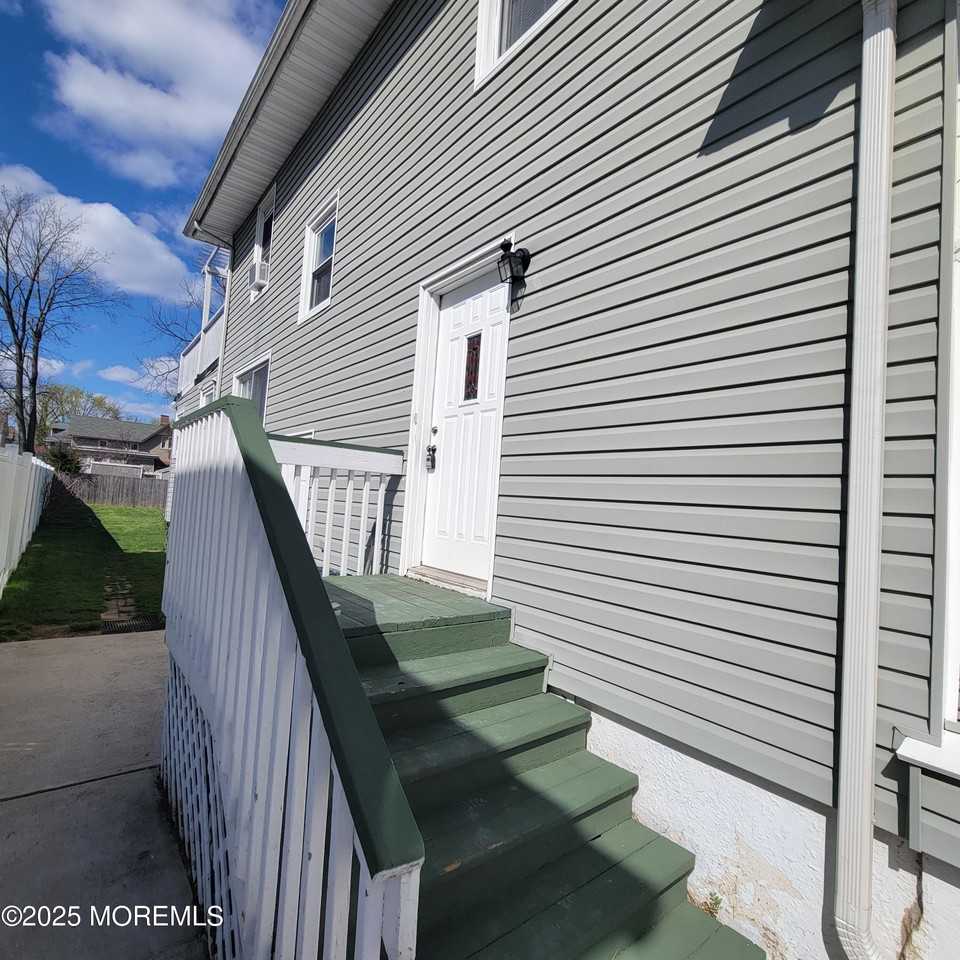 100 3rd St - Photo 2 of 14