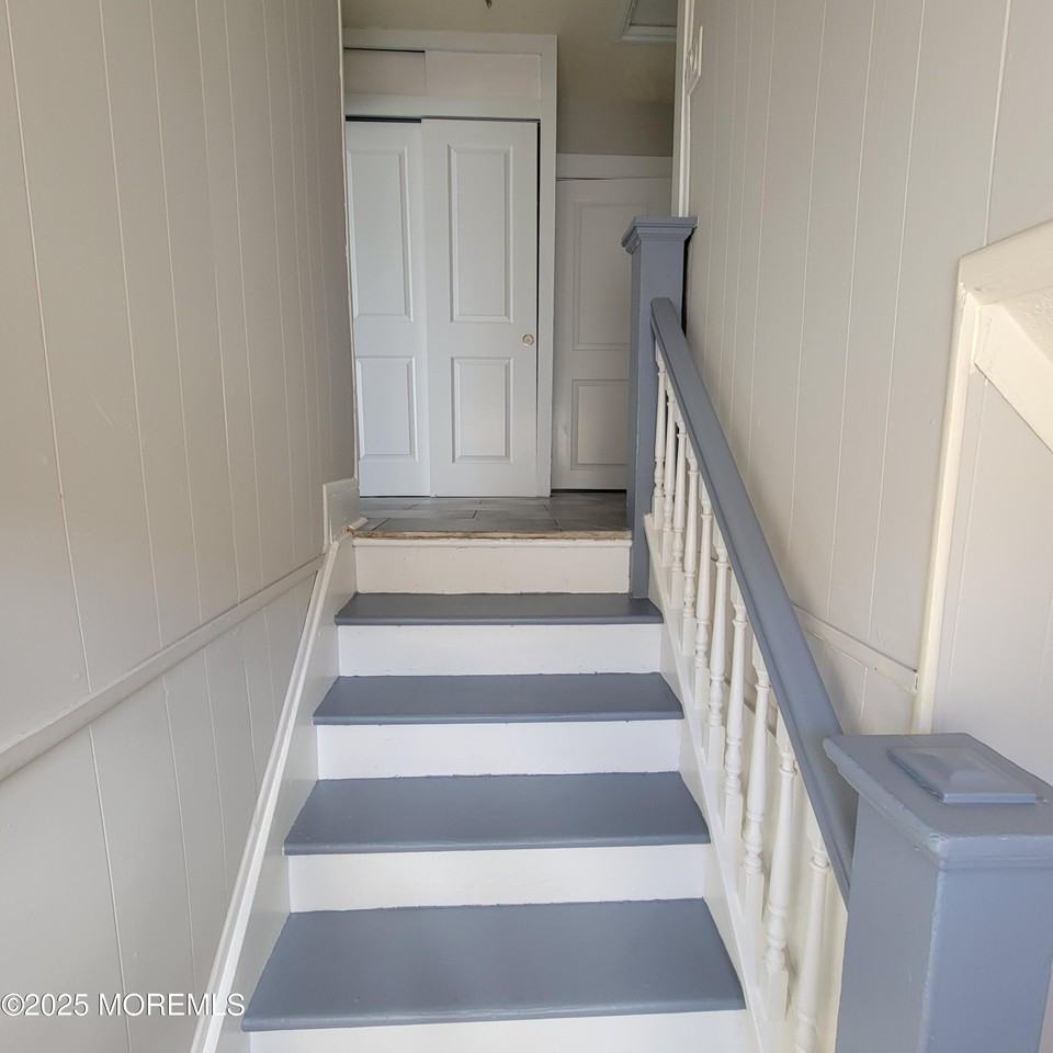 100 3rd St - Photo 4 of 14