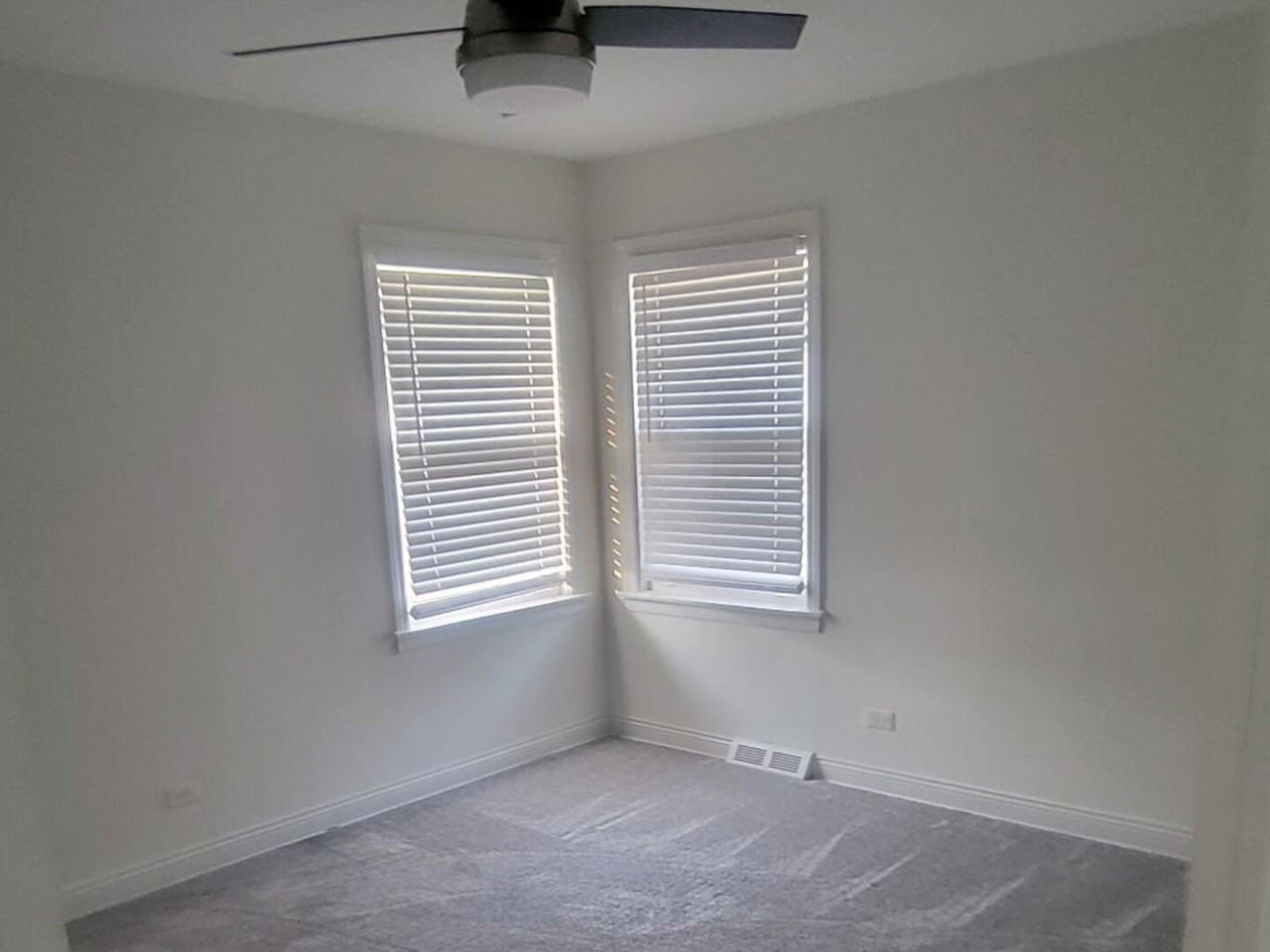 5018 Dobson St - Photo 4 of 16