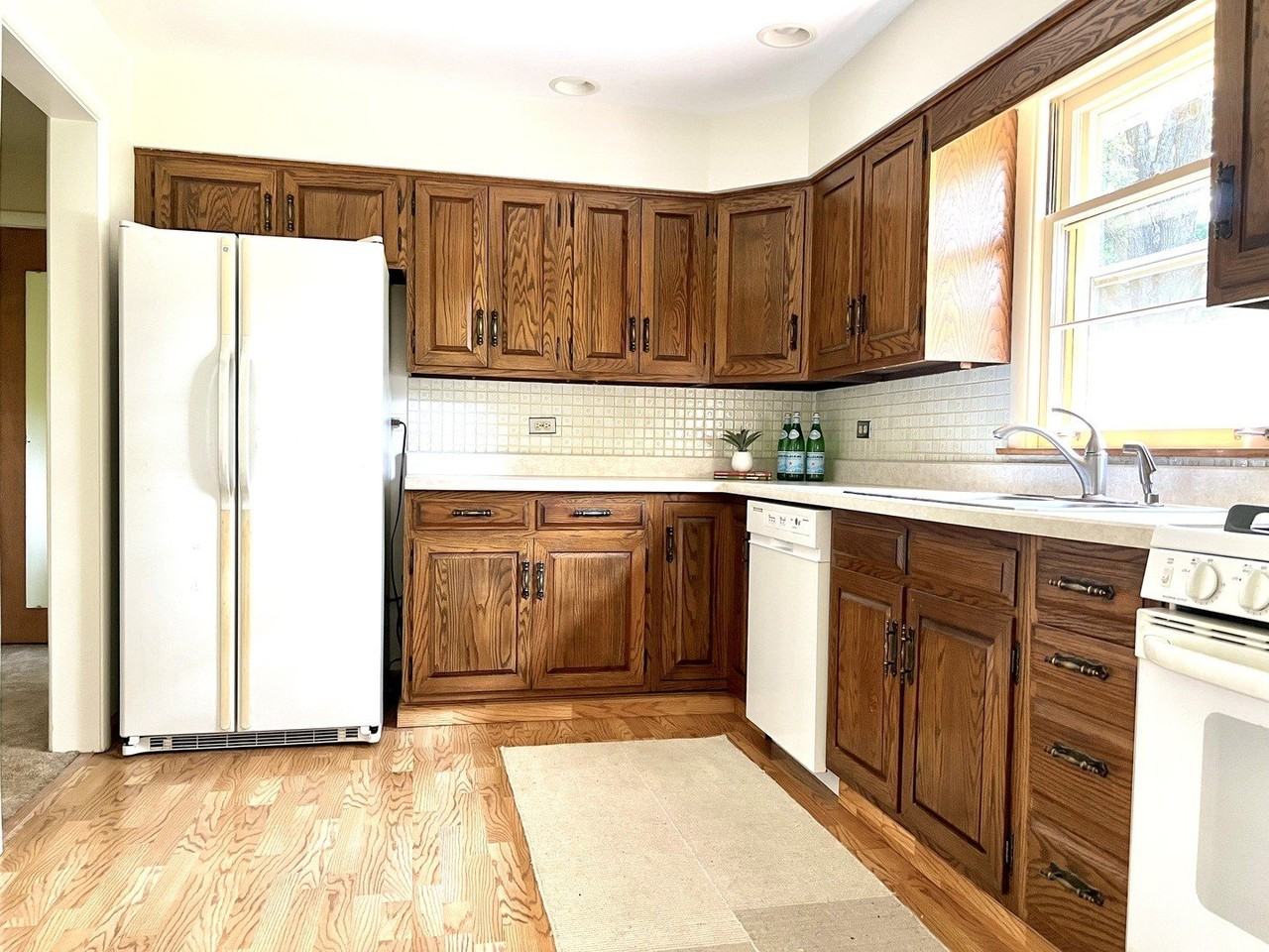 4633 Oakwood Ave - Photo 3 of 12