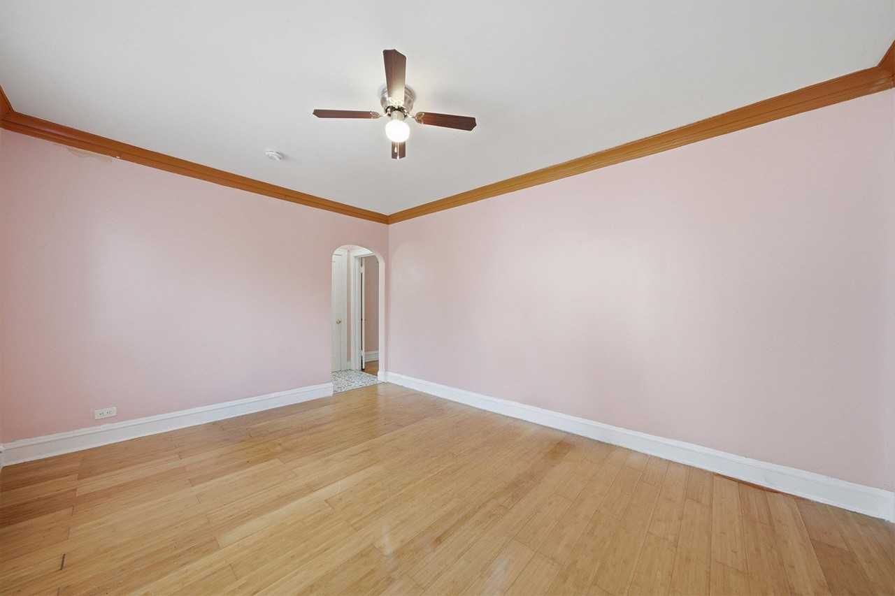 6316 N Artesian Ave #102 - Photo 5 of 19