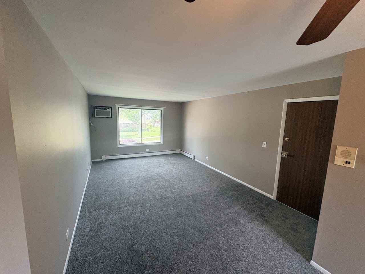 386 Echo Ln #4 - Photo 2 of 7