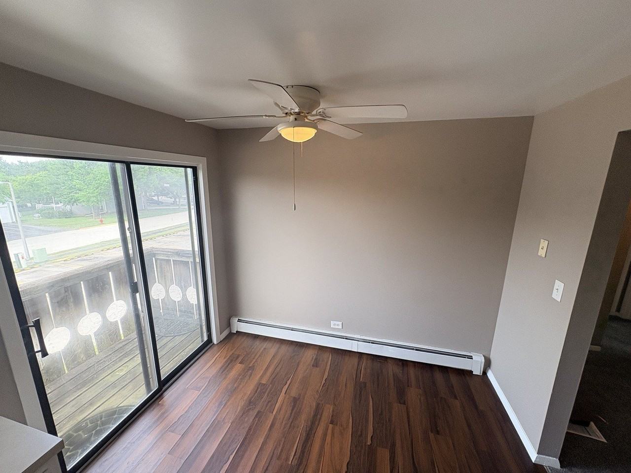 386 Echo Ln #4 - Photo 3 of 7