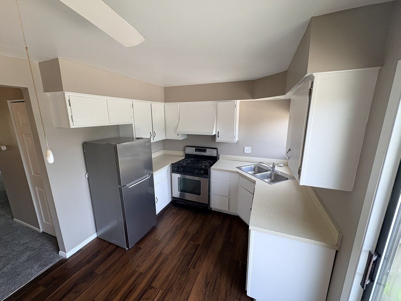 386 Echo Ln #4 - Photo 4 of 7