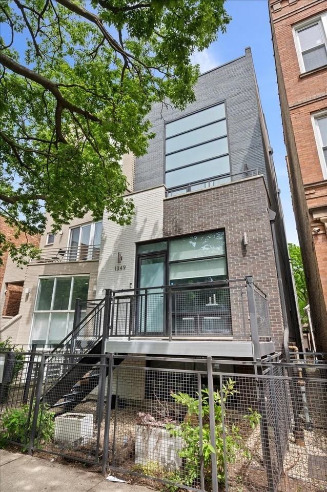 1349 N Leavitt St #1B - Photo 2 of 25