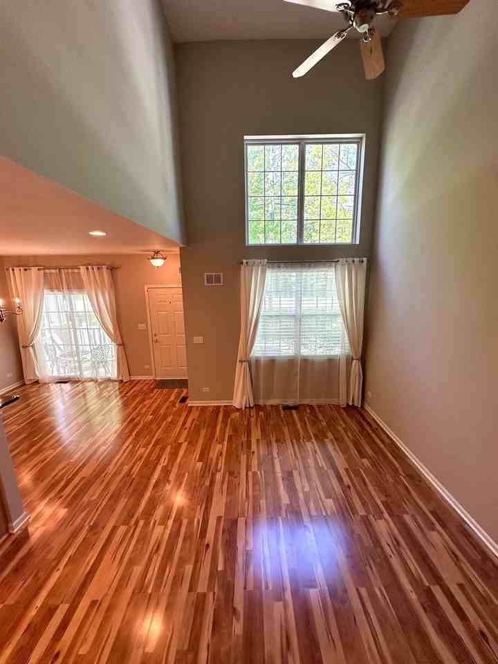 1282 Walnut Glen Dr - Photo 2 of 32