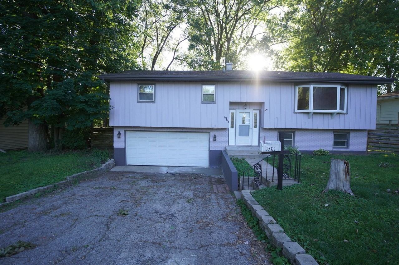 1501 N Freund Ave