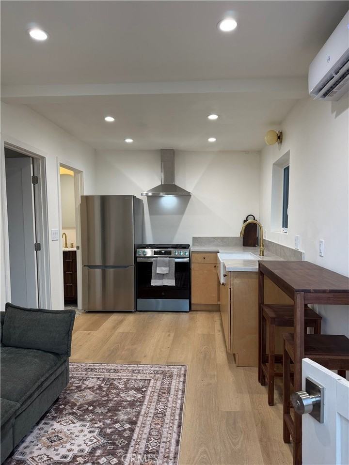 3454 W 48th St - Photo 4 of 17