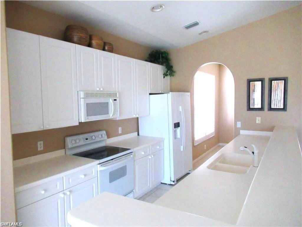 1993 Crestview Way #131 - Photo 2 of 26