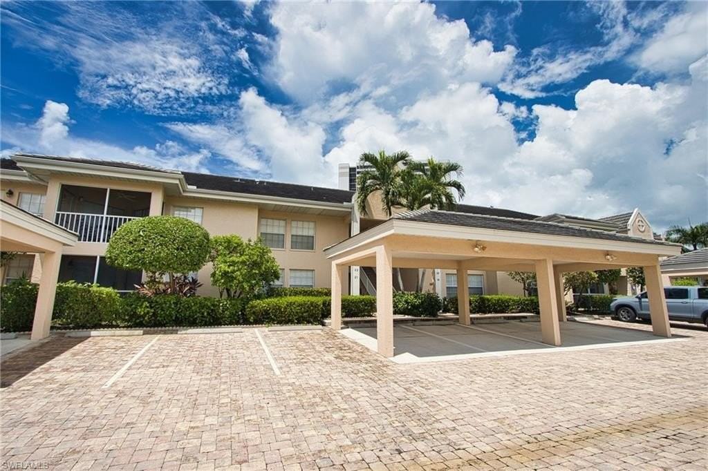5637 Turtle Bay Dr #II22
