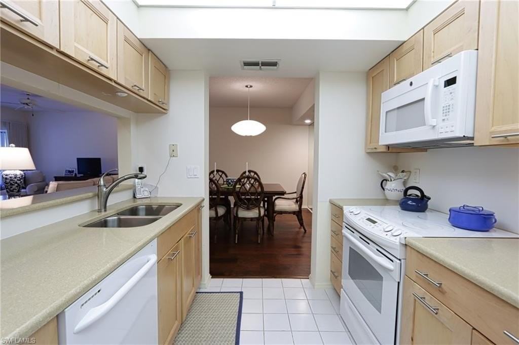 765 Willowbrook Dr #1503 - Photo 5 of 19
