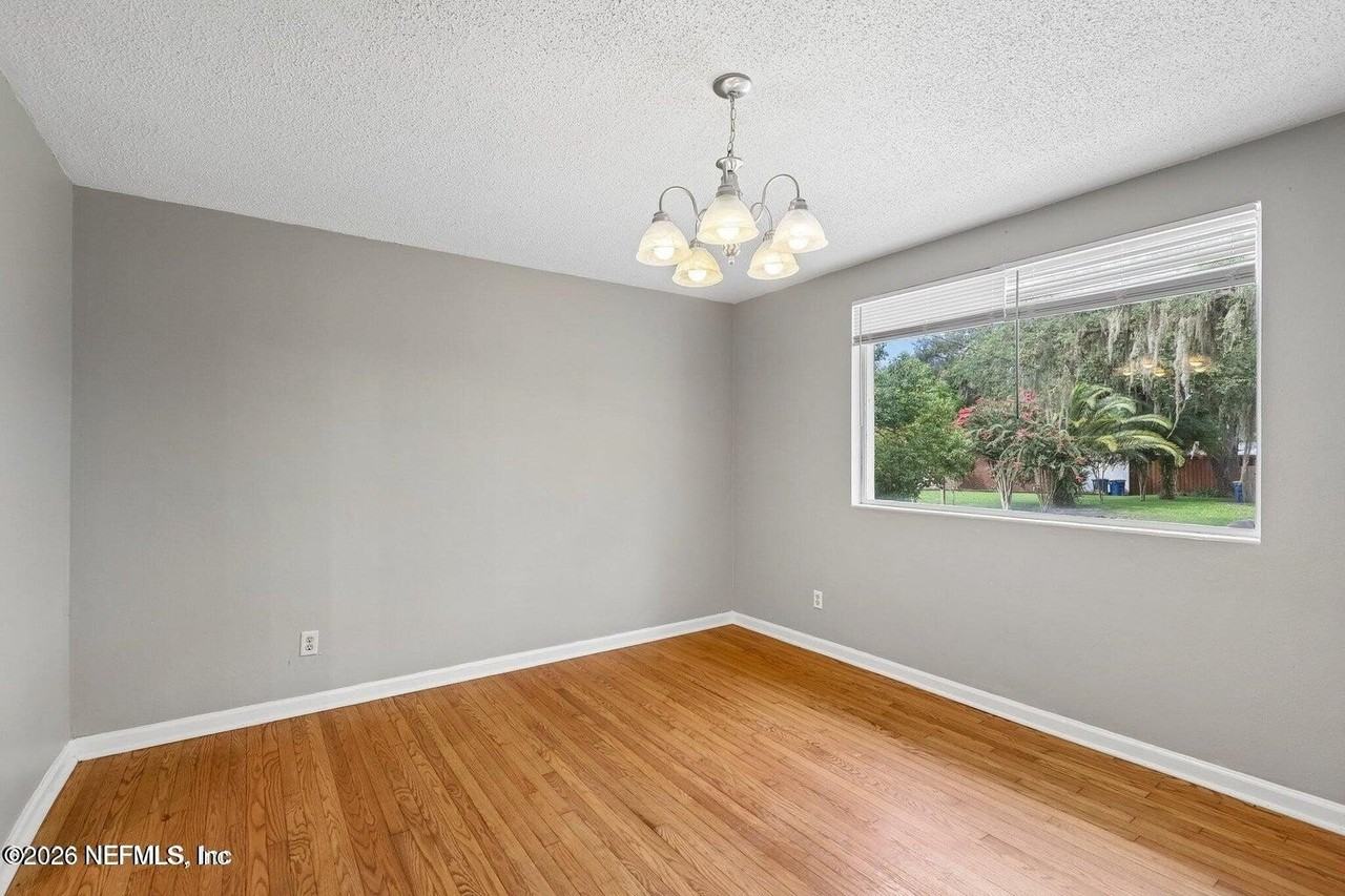 356 Tidewater Cir W - Photo 6 of 17