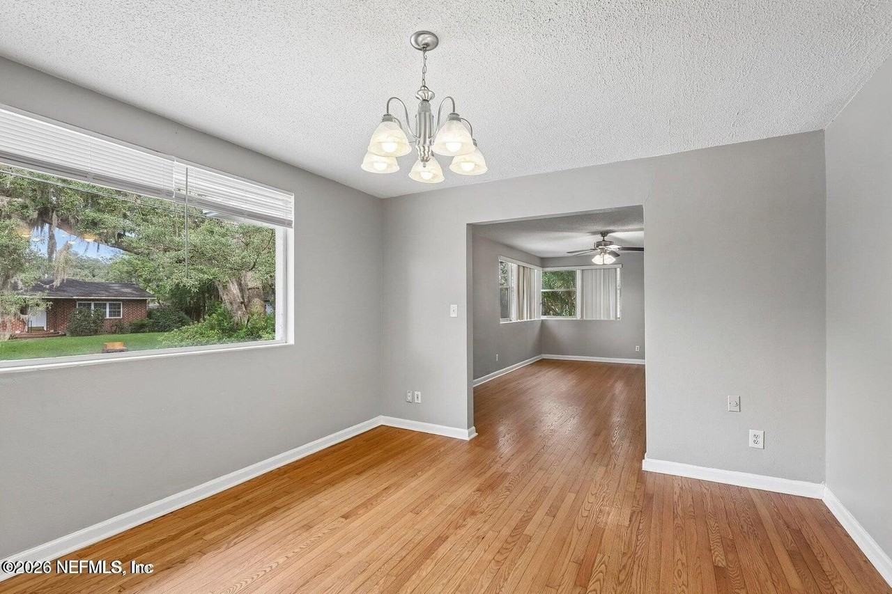 356 Tidewater Cir W - Photo 7 of 17