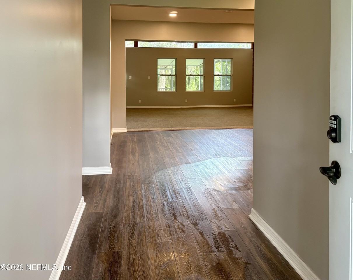 7018 Bonnie Brae Ln - Photo 5 of 16