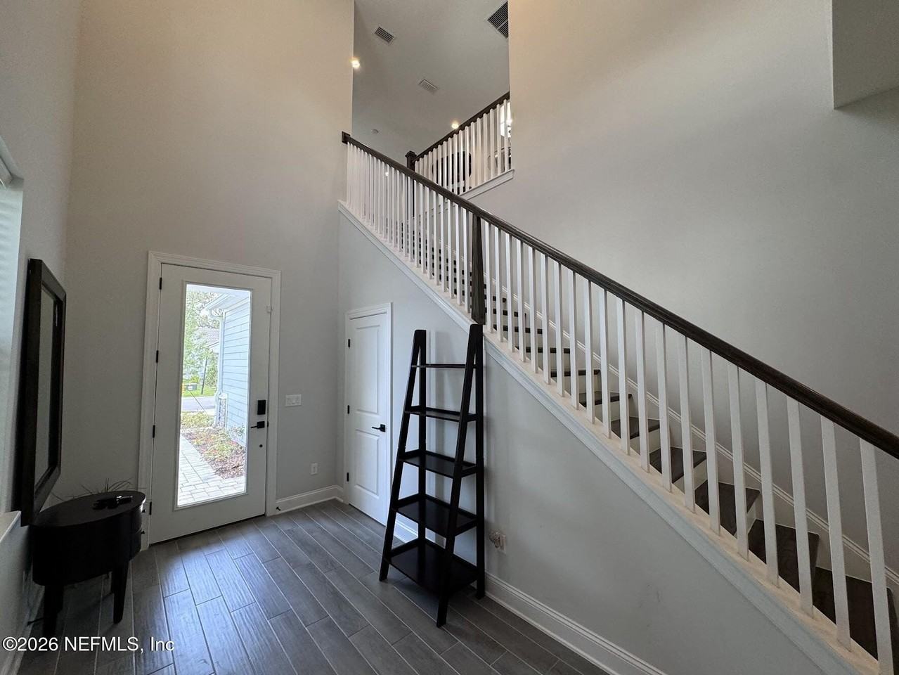 128 Zephyr Dr - Photo 6 of 50