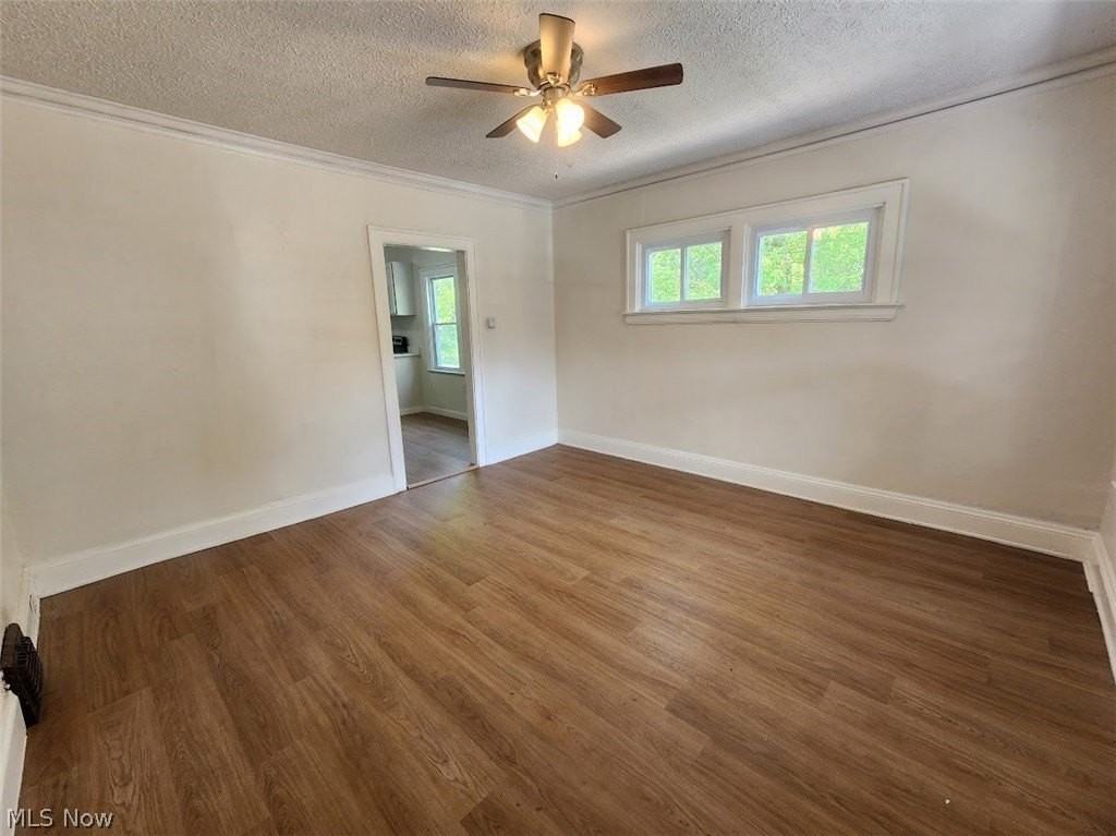 12905 Watterson Ave - Photo 3 of 12
