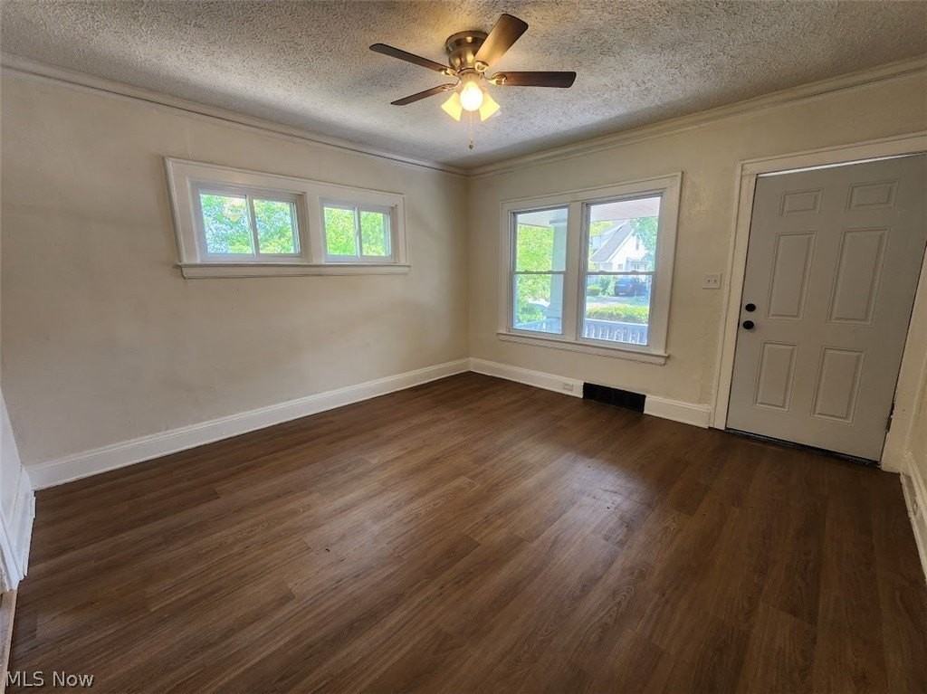 12905 Watterson Ave - Photo 4 of 12