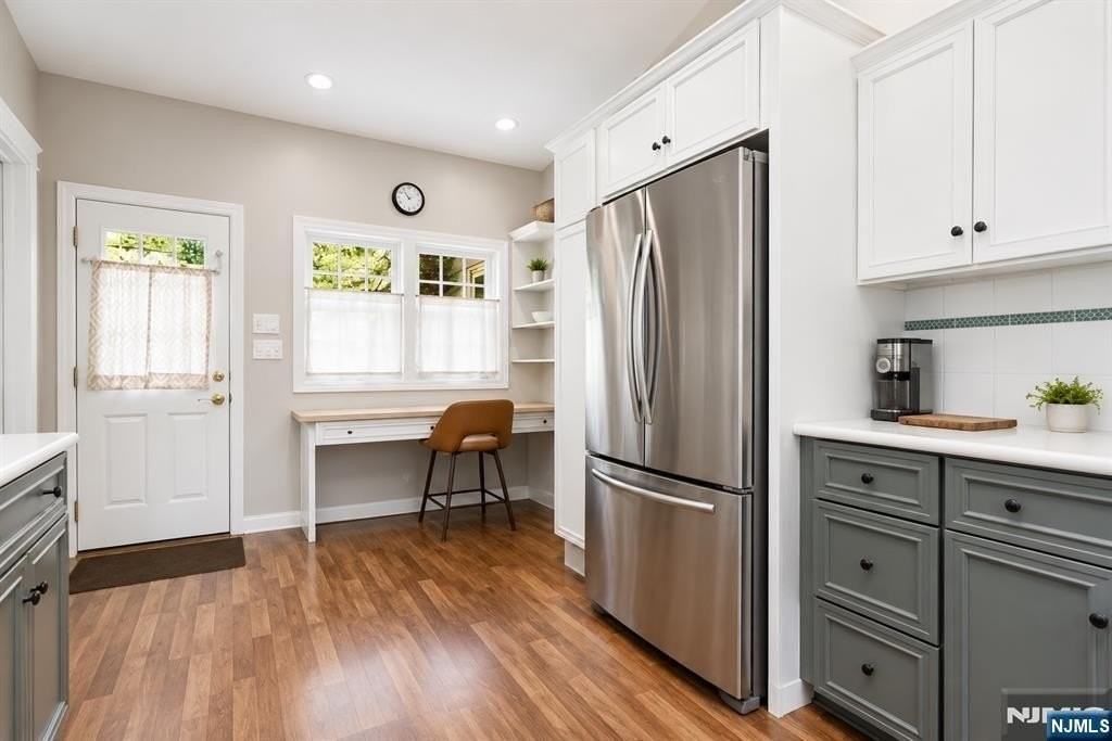 60 Oak Ave - Photo 6 of 13