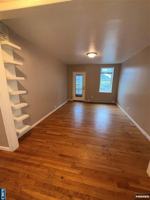 featured image of 256 Undercliff Ave #1