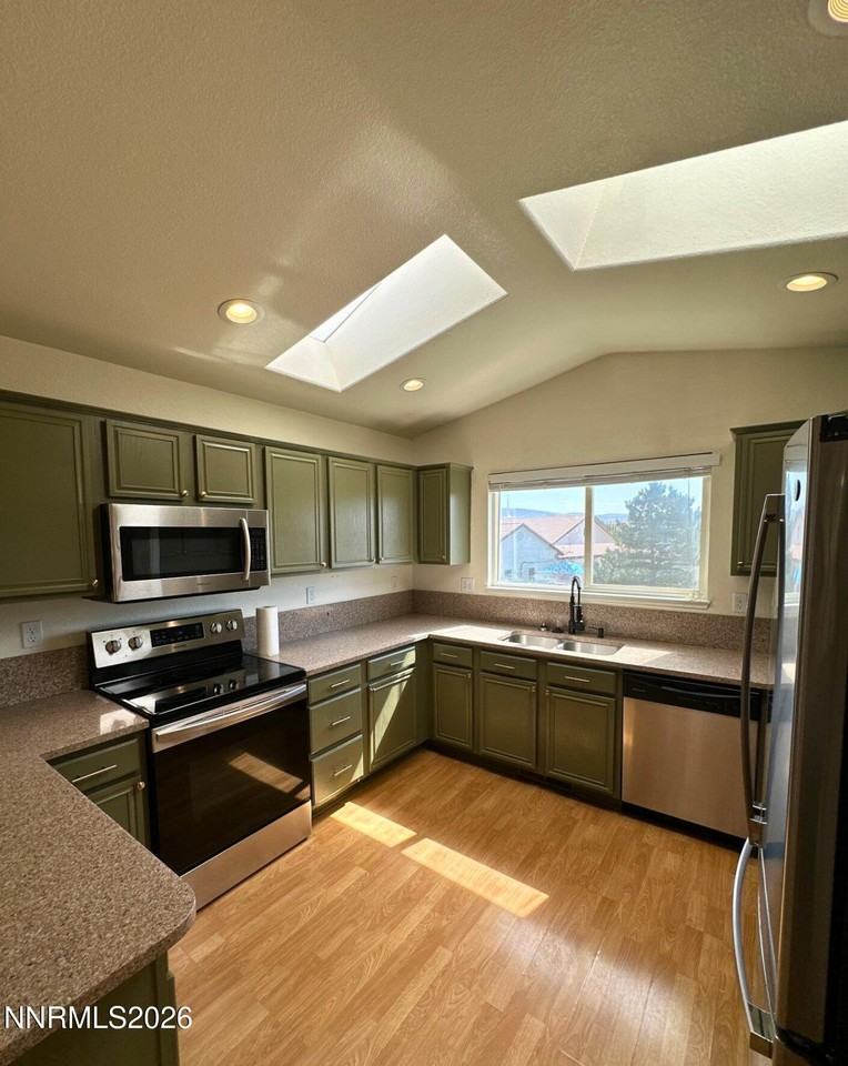 6578 Chula Vista Dr - Photo 3 of 25