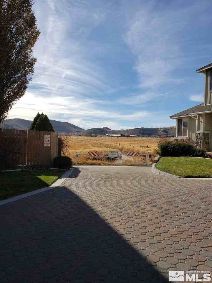 3544 Herons Cir - Photo 2 of 13