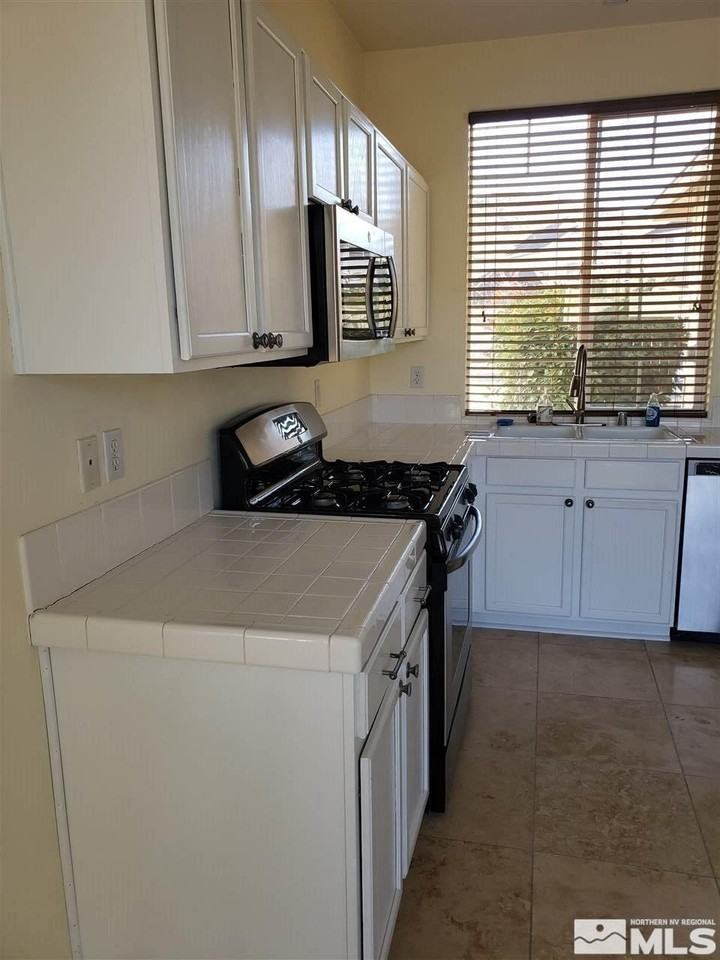 3544 Herons Cir - Photo 5 of 13