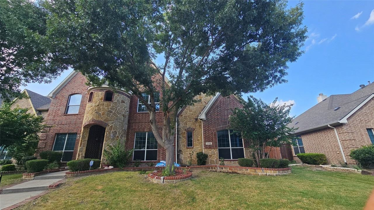 13342 Chittamwood Ln - Photo 2 of 20