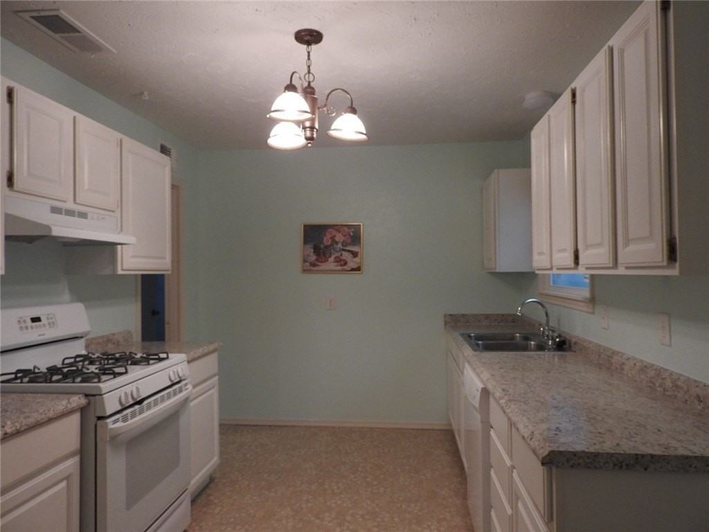 3226 San Medina Ave - Photo 5 of 13