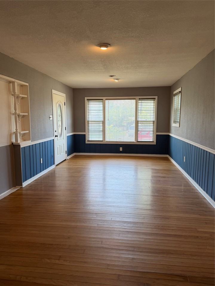 5509 Norma St - Photo 5 of 20