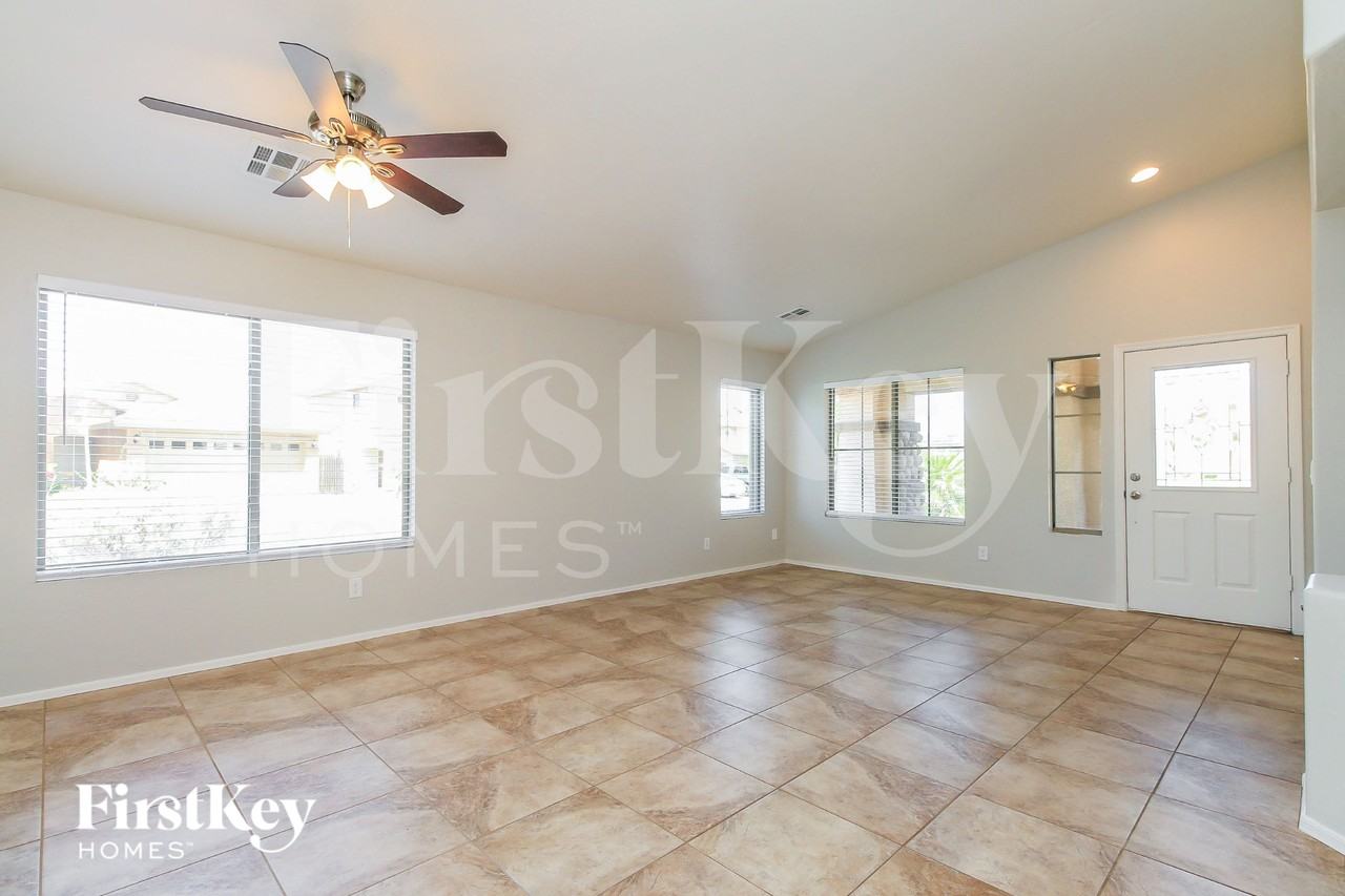 2647 W Canyon Way - Photo 2 of 18