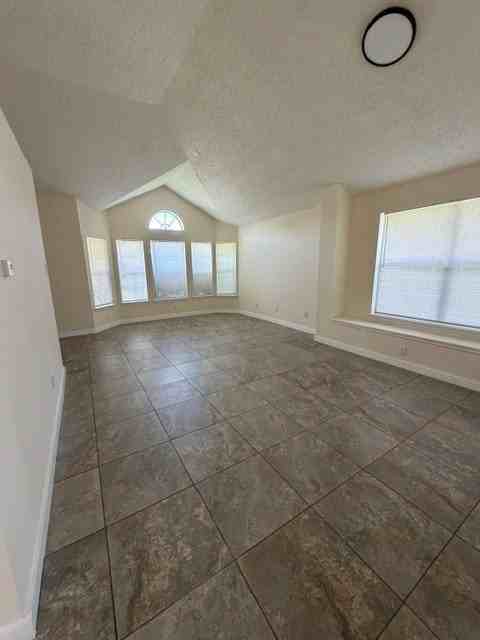 1117 Gordon Oaks Dr - Photo 4 of 19