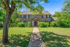 featured image of 150 Creekside Dr