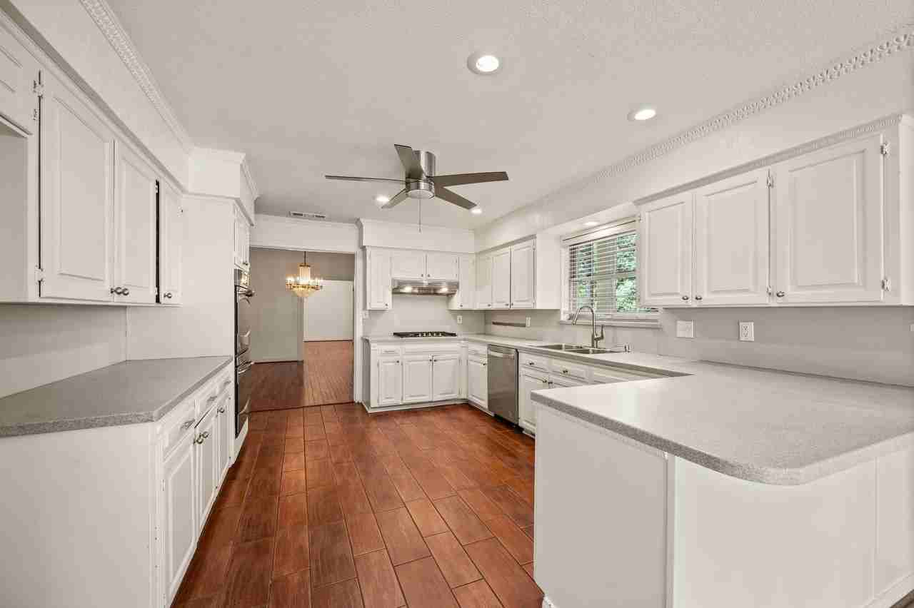 1200 Circle Ln - Photo 6 of 40