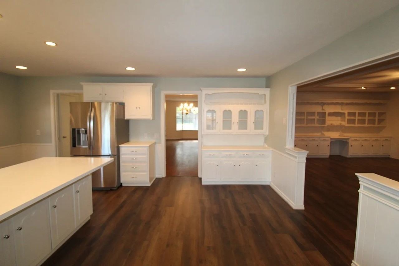 10146 Coveridge Dr - Photo 5 of 17