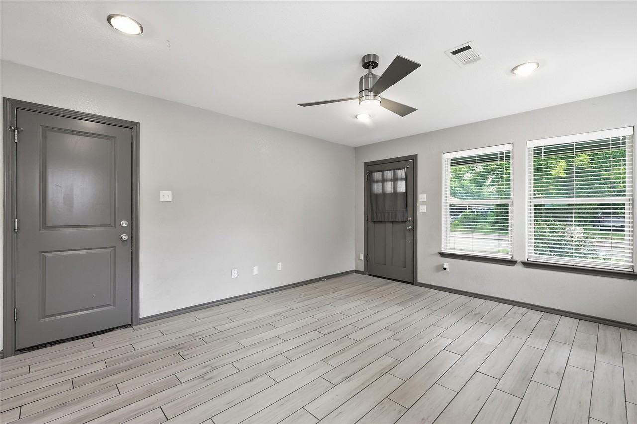1804 Glenmore Ave - Photo 7 of 34
