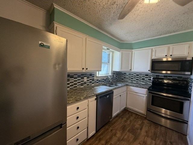 2826 S 39th St - Photo 5 of 13