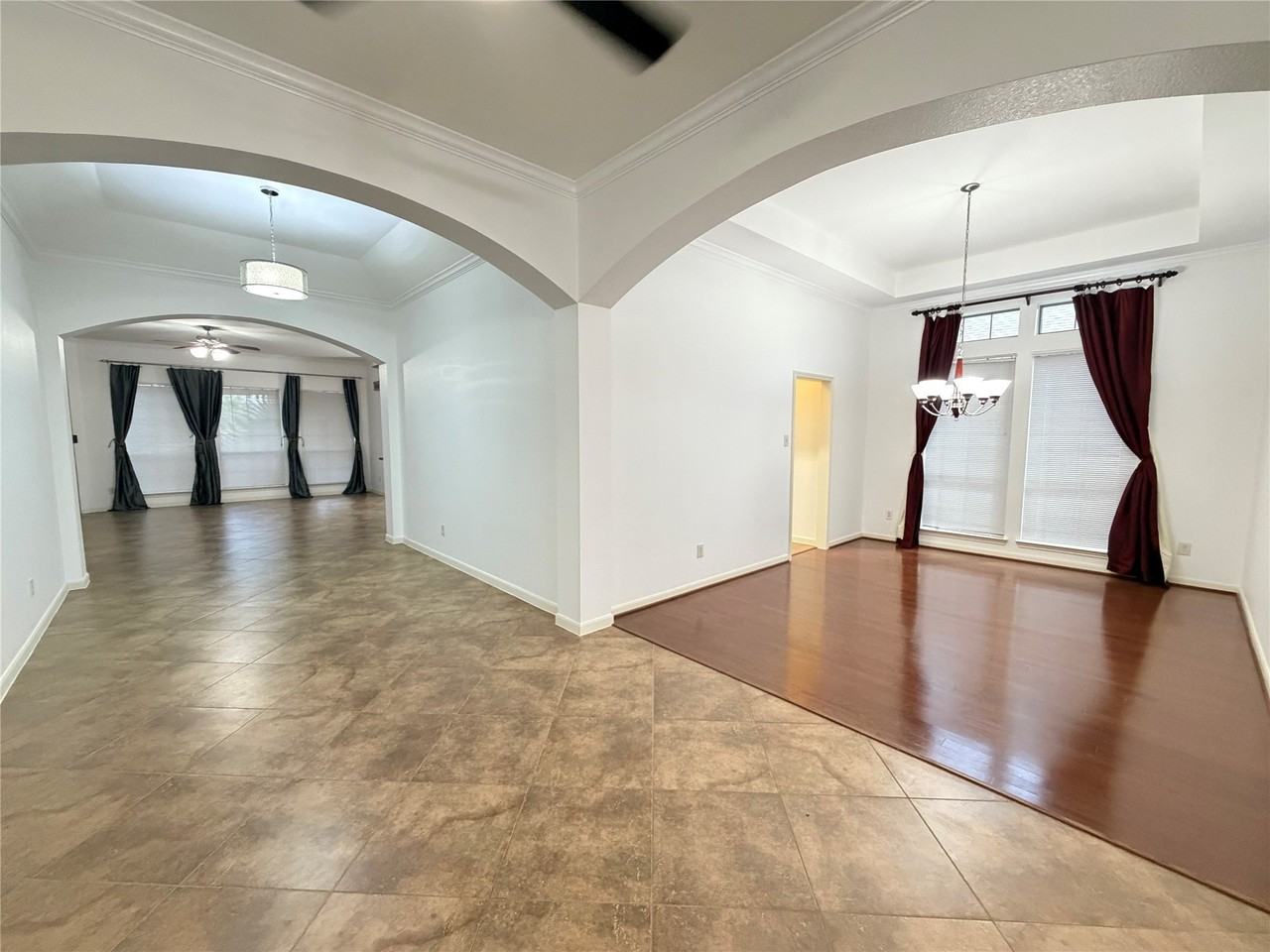 5852 Windy Meadow Ln - Photo 5 of 33
