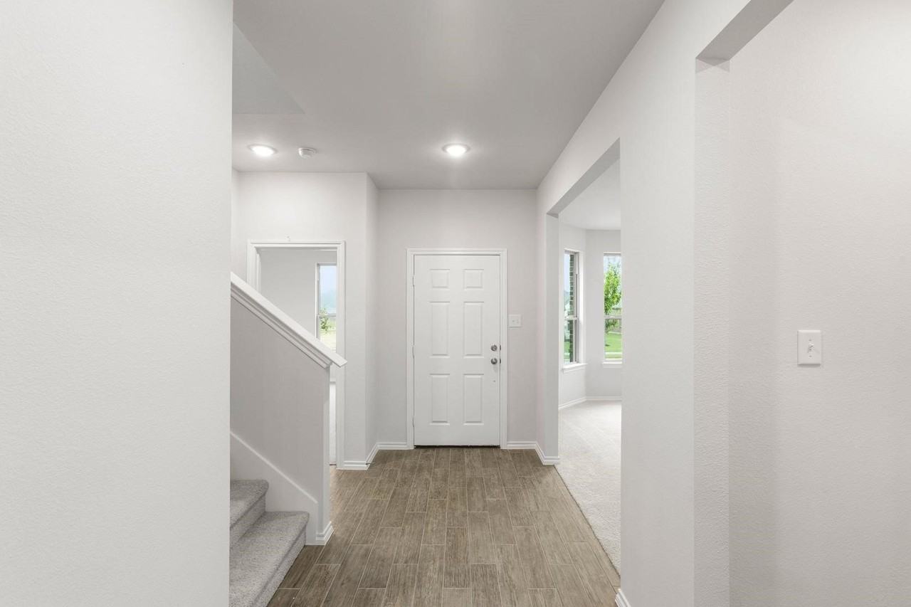 344 Dairy Way - Photo 2 of 17