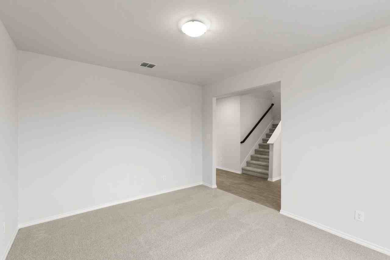 344 Dairy Way - Photo 6 of 17