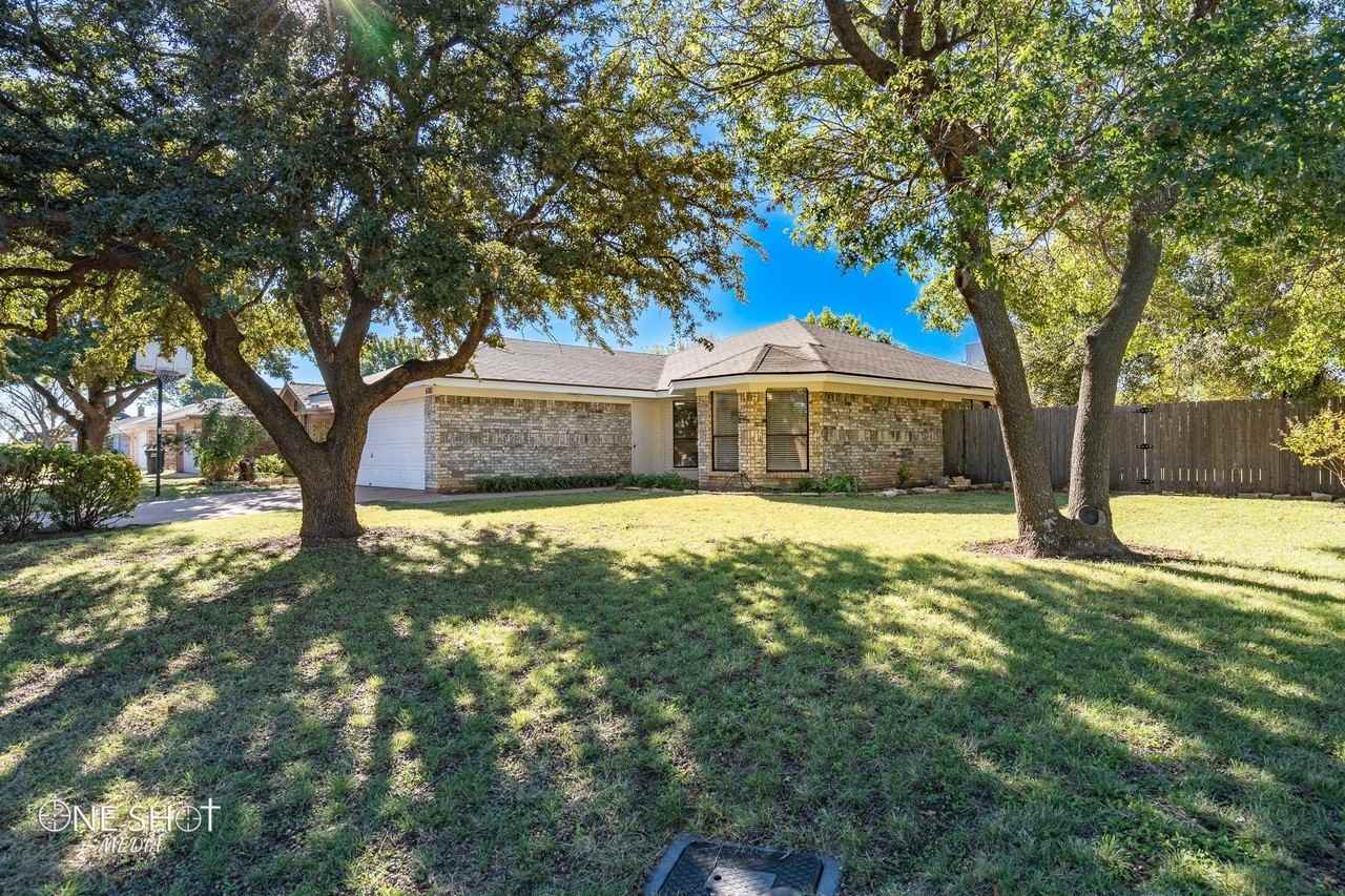 5081 Velta Ln - Photo 2 of 26