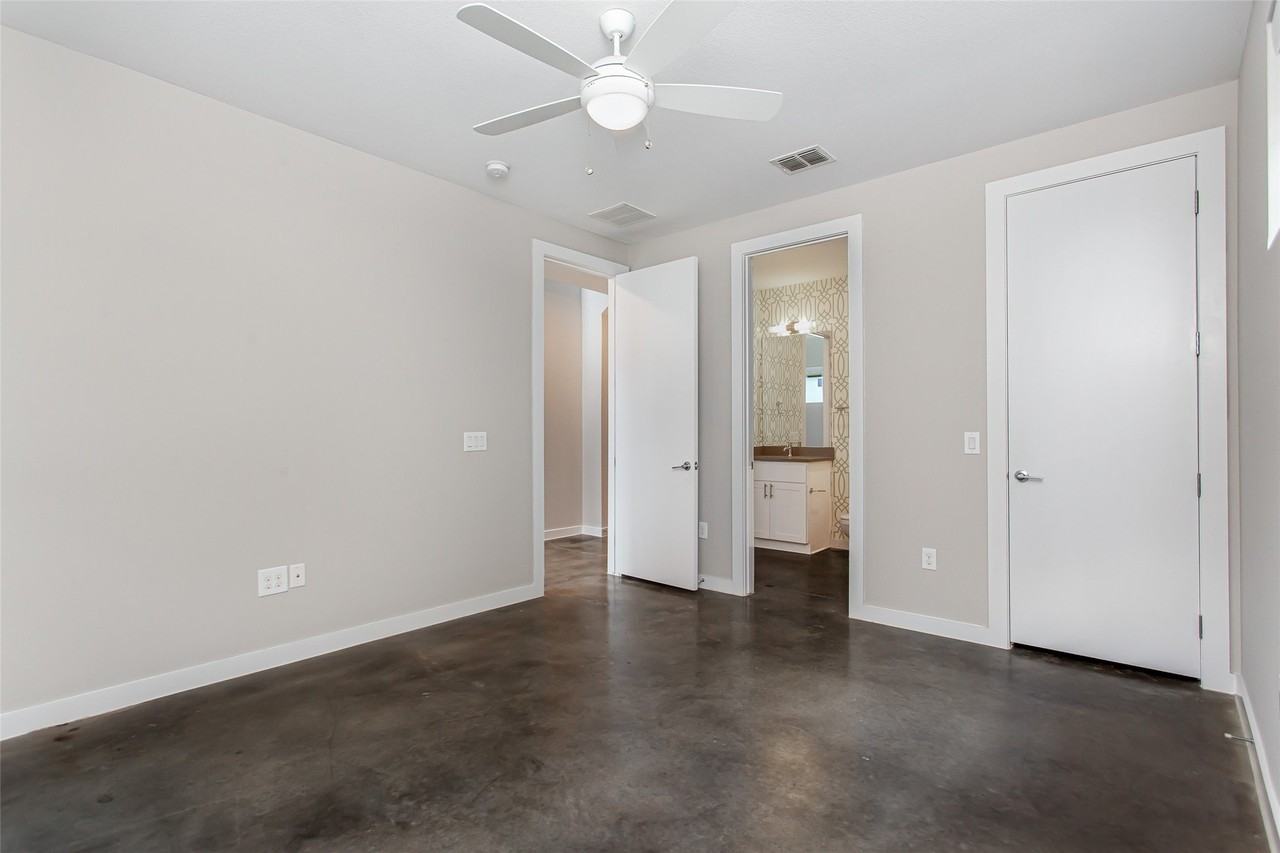 5321 Anita St - Photo 4 of 40