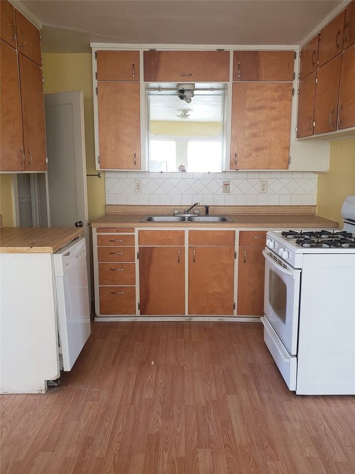 751 E North 12th St #749 - Photo 2 of 8